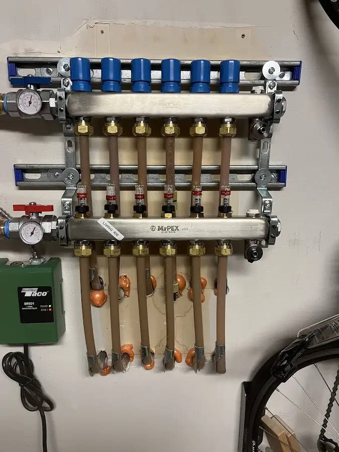 Plumber performing Sink Repair at a residential property in La Puente